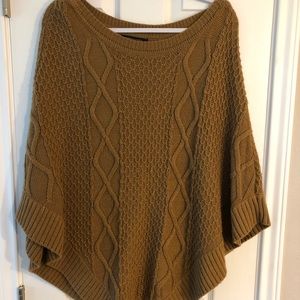 BCBG MaxAzaria Poncho